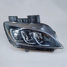 Laden Sie das Bild in den Galerie-Viewer, Frontscheinwerfer Hyundai Kona 92102-J9600 LED Rechts Scheinwerfer Headlight