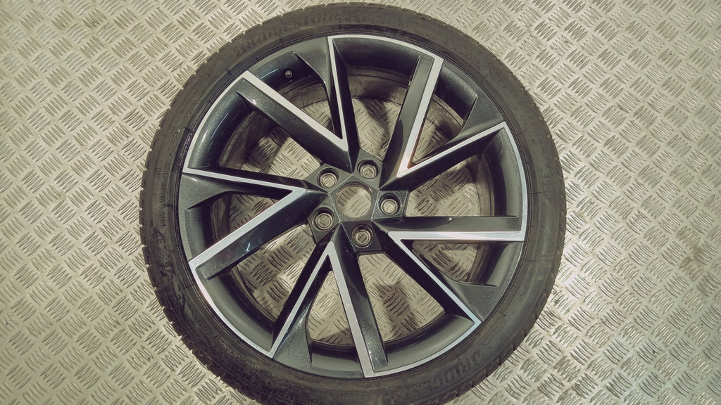 1x Alufelge 19 Zoll 8.0" 5x112 45ET Glanz 57A601025R Skoda Karoq Rim Wheel FEL9314908016ea
