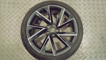 Load image into Gallery viewer, 1x Alufelge 19 Zoll 8.0" 5x112 45ET Glanz 57A601025R Skoda Karoq Rim Wheel FEL9314908016ea