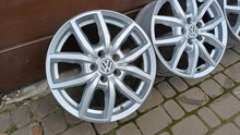 Laden Sie das Bild in den Galerie-Viewer, 4x Alufelge 17 Zoll 7.5" 5x112 55ET Matt Silber KBA49355 Rim Wheel FEL2587574855ly