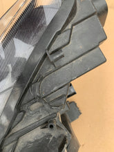 Load image into Gallery viewer, Frontscheinwerfer Seat Ibiza V 6F1941006E LED Rechts Scheinwerfer Headlight SCH9700557286cm