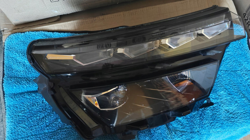 Frontscheinwerfer Skoda Kamiq 658941016F LED Rechts Scheinwerfer Headlight SCH2007699036pm