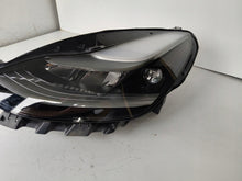 Laden Sie das Bild in den Galerie-Viewer, Frontscheinwerfer Tesla Model 3 1514952-20 Full LED Rechts oder Links