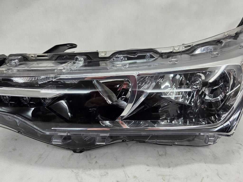 Frontscheinwerfer Toyota Corolla 81170-02L50-00 Links Scheinwerfer Headlight SCH5909966597wa