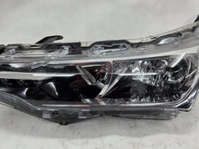 Laden Sie das Bild in den Galerie-Viewer, Frontscheinwerfer Toyota Corolla 81170-02L50-00 Links Scheinwerfer Headlight SCH5909966597wa