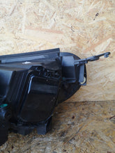 Laden Sie das Bild in den Galerie-Viewer, Frontscheinwerfer Peugeot Expert 9808572580 Rechts Scheinwerfer Headlight SCH6415901025xs