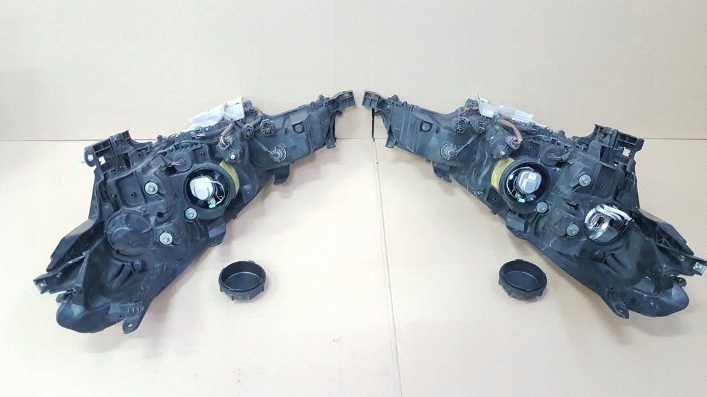 Frontscheinwerfer Citroën C-Crosser Xenon Rechts Scheinwerfer Headlight