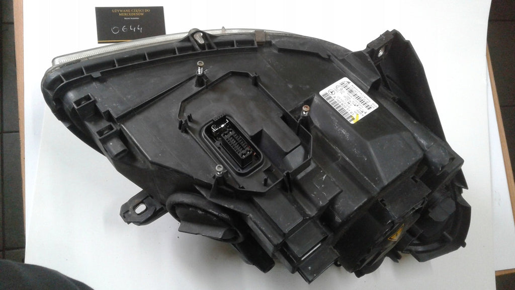 Frontscheinwerfer Mercedes-Benz 1698205161 Xenon Ein Stück (Rechts oder Links) SCH9910157129wl