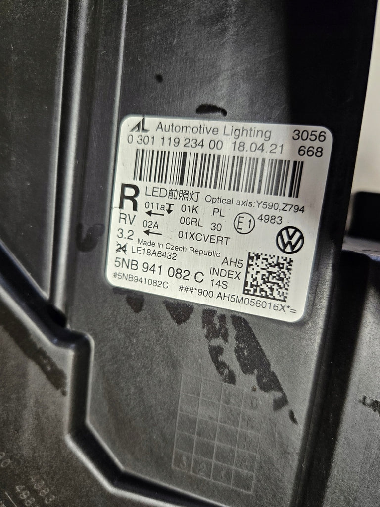 Frontscheinwerfer VW Tiguan 5NB941082 LED Rechts Scheinwerfer Headlight