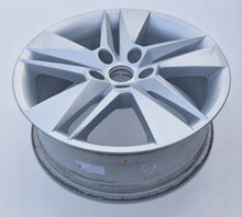 Load image into Gallery viewer, 1x Alufelge 17 Zoll 6.5" 5x112 41ET 3V0601025BH Skoda Superb I Rim Wheel FEL6704851295xg