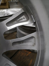 Laden Sie das Bild in den Galerie-Viewer, 4x Alufelge 17 Zoll 7.0" 5x112 48 5ET A2054018000 Mercedes-Benz Viano Rim Wheel FEL4847264967go