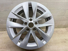 Laden Sie das Bild in den Galerie-Viewer, 1x Alufelge 17 Zoll 5x112 5E3601025 Skoda Octavia Rim Wheel FEL4416644777vw