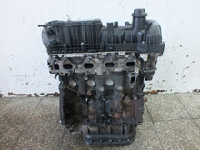 Laden Sie das Bild in den Galerie-Viewer, Motor Kia Sorento II D4HB 2.2 CRDI Diesel Engine Unkomplett