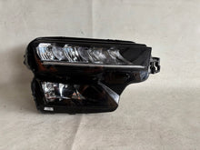 Laden Sie das Bild in den Galerie-Viewer, Frontscheinwerfer Skoda Karoq 57B941010 Full LED Rechts Scheinwerfer Headlight SCH4500922667rg