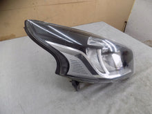 Laden Sie das Bild in den Galerie-Viewer, Frontscheinwerfer Renault Trafic III 260109424R Rechts Scheinwerfer Headlight SCH3406446002sn