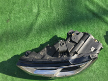 Load image into Gallery viewer, Frontscheinwerfer Audi A3 8V0941005E Bi-Xenon Links Scheinwerfer Headlight SCH5092416678ys