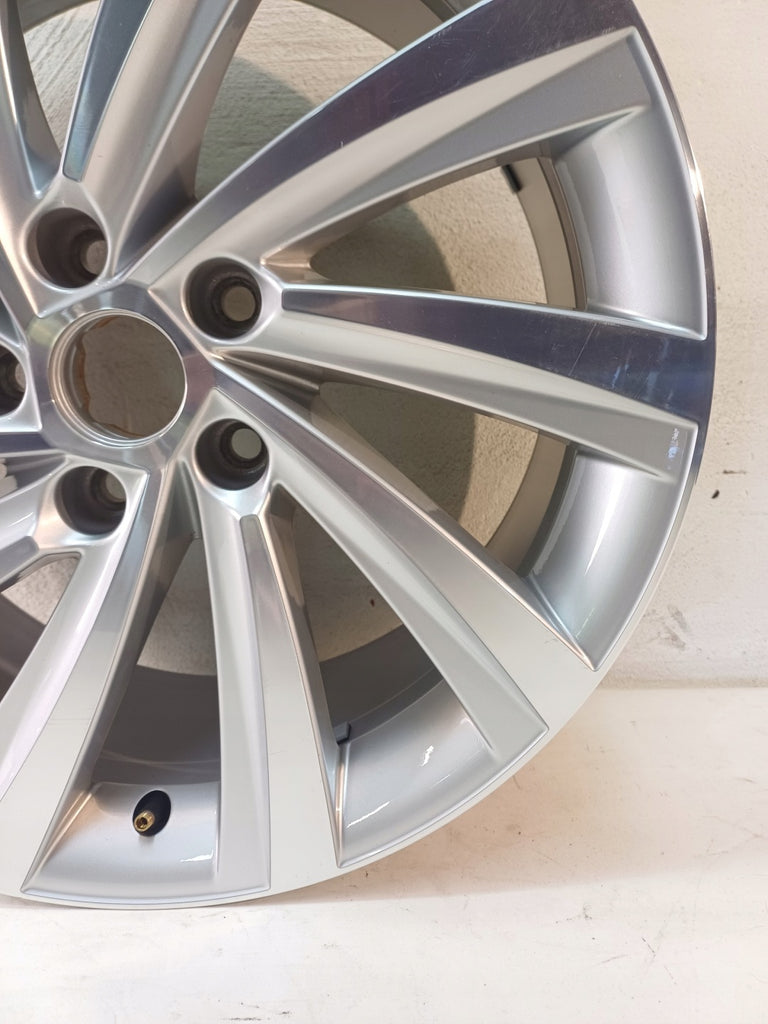 1x Alufelge 18 Zoll 7.5" 5x112 48ET Glanz Silber 5E3601025AS Skoda Octavia Iv FEL8363483368iq