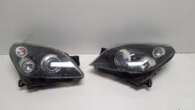 Load image into Gallery viewer, Frontscheinwerfer Opel Astra 13252433 Xenon Links Scheinwerfer Headlight