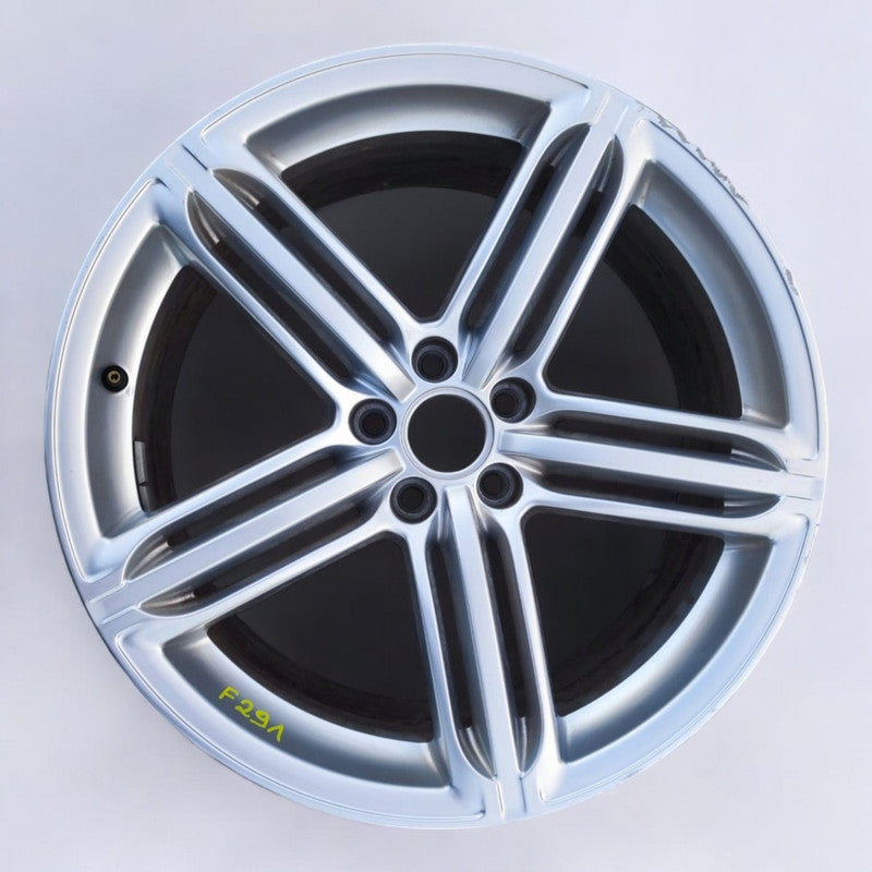 1x Alufelge 20 Zoll 8.5" 5x112 33ET Glanz Silber 8R0601025G Audi Rim Wheel