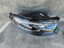 Laden Sie das Bild in den Galerie-Viewer, Frontscheinwerfer Citroën Jumpy Scudo 9832836480 LED Rechts Headlight