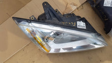 Laden Sie das Bild in den Galerie-Viewer, Frontscheinwerfer Ford Focus 4M51-13W03029-EF Xenon Links Scheinwerfer Headlight