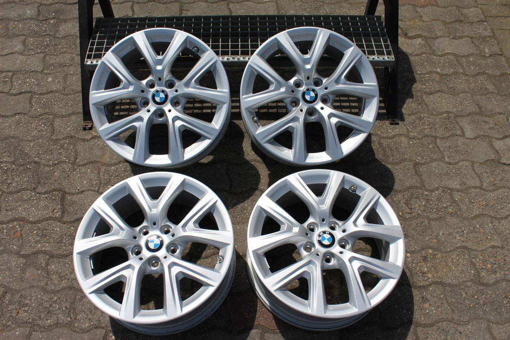 4x Alufelge 17 Zoll 6.5" 5x112 39ET Glanz Silber 6856076 BMW F39 X1 F48 FEL8887820529lz
