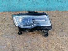 Load image into Gallery viewer, Frontscheinwerfer Jeep Grand Cherokee Wk2 68144704AC Xenon Rechts Headlight SCH9290807858iw