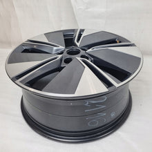 Laden Sie das Bild in den Galerie-Viewer, 1x Alufelge 19 Zoll 8.0" 5x112 45ET 5LA601025 Skoda Enyaq Rim Wheel FEL5582987393yb