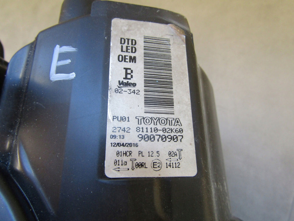 Frontscheinwerfer Toyota Auris 81110-02K60 LED Rechts Scheinwerfer Headlight