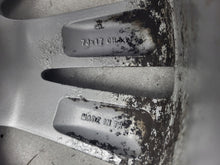 Laden Sie das Bild in den Galerie-Viewer, 1x Alufelge 17 Zoll 7.0" 5x114.3 43ET 403005516R Renault Megane Rim Wheel FEL5745740197fm