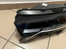 Laden Sie das Bild in den Galerie-Viewer, Frontscheinwerfer Skoda Octavia IV 5E4941009 Full LED Links Headlight SCH1785352109pe