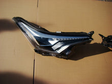 Load image into Gallery viewer, Frontscheinwerfer Toyota C-Hr Chr 81150-F4071-00 LED Rechts Headlight SCH9402360453vf