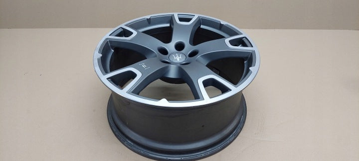 1x Alufelge 20 Zoll 9.0" 5x114.3 40 5ET 670044701 Maserati Levante Rim Wheel FEL9396290400ic
