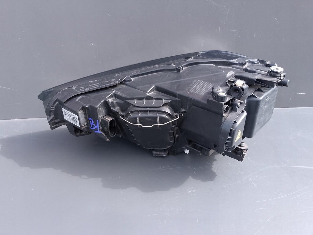 Frontscheinwerfer VW Golf Sportsvan 517941034B Xenon Rechts Headlight SCH7040773453lg