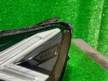 Load image into Gallery viewer, Frontscheinwerfer Dacia Sandero III Jogger 260602561R-M-CAR LED Links Headlight