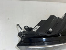 Laden Sie das Bild in den Galerie-Viewer, Frontscheinwerfer Skoda Superb 3P1941015 Full LED Links Scheinwerfer Headlight SCH9832194210wh