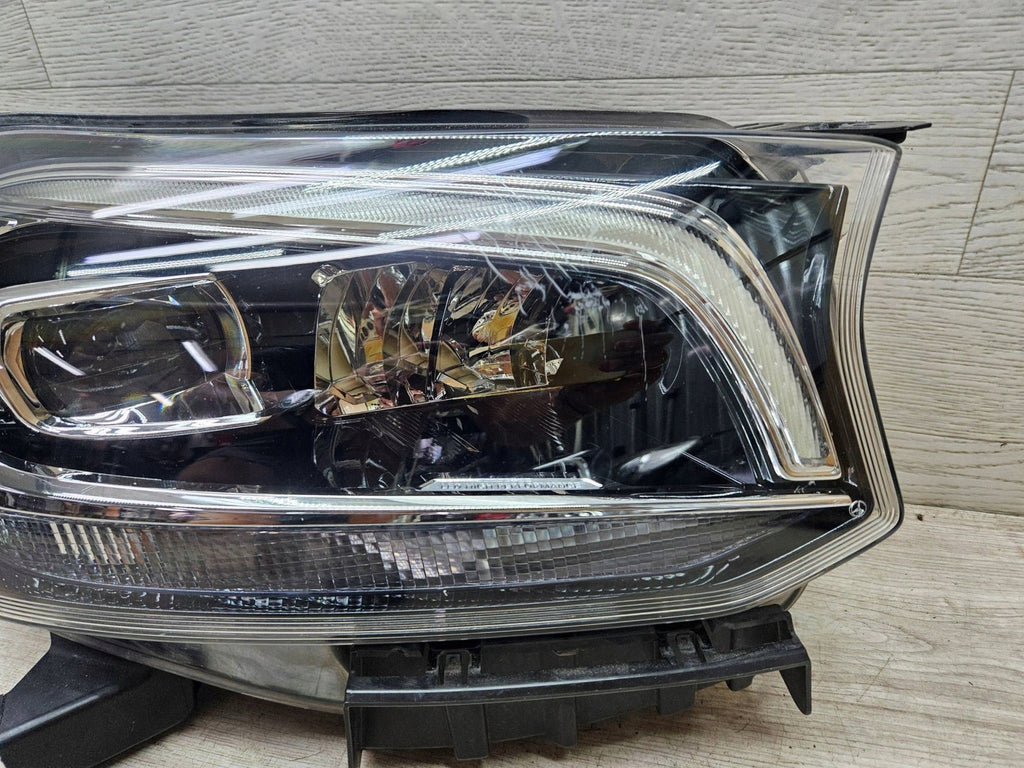 Frontscheinwerfer Mercedes-Benz X-Class A4709060900 260105XB1B Rechts Headlight SCH1321963952ze