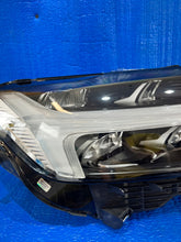 Laden Sie das Bild in den Galerie-Viewer, Frontscheinwerfer Volvo Xc60 II 32404710 Rechts Scheinwerfer Headlight SCH4619850904zp
