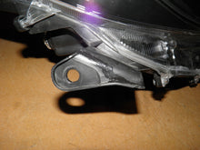 Laden Sie das Bild in den Galerie-Viewer, Frontscheinwerfer Toyota 4 IV Yaris 81130-K0060 Rechts Scheinwerfer Headlight