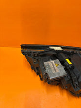 Laden Sie das Bild in den Galerie-Viewer, Frontscheinwerfer BMW Coupe E46 Xenon Links Scheinwerfer Headlight SCH1329120473pf