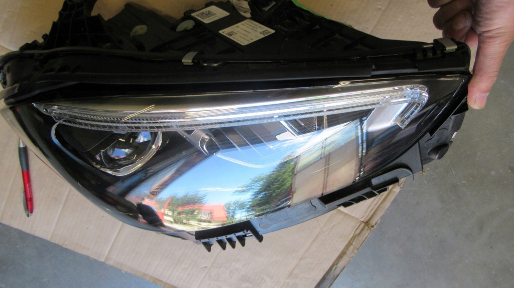 Frontscheinwerfer Mercedes-Benz A2069068204 LED Rechts Scheinwerfer Headlight SCH9024579423pk