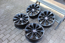 Laden Sie das Bild in den Galerie-Viewer, 4x Alufelge 18 Zoll 8.0" 5x120 43ET Glanz Silber 6787578 BMW F26 X3 F25 FEL4522719632cd