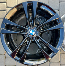 Laden Sie das Bild in den Galerie-Viewer, 4x Alufelge 18 Zoll 8.0" 5x120 34ET Glanz Schwarz 6796247 BMW F36 F32 F33 Mg FEL1173209578bx