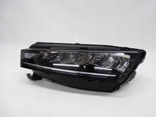 Laden Sie das Bild in den Galerie-Viewer, Frontscheinwerfer Skoda Octavia IV 5E4941015 Full LED Links Headlight SCH1886928475gv
