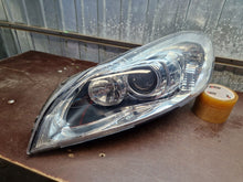 Laden Sie das Bild in den Galerie-Viewer, Frontscheinwerfer Volvo C30 31299752 Links Scheinwerfer Headlight