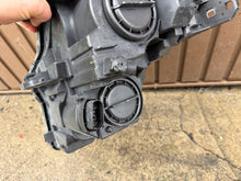 Laden Sie das Bild in den Galerie-Viewer, Frontscheinwerfer Mercedes-Benz W246 A2429060700 Links Scheinwerfer Headlight SCH4908184240vc