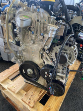 Laden Sie das Bild in den Galerie-Viewer, Motor Dacia Gaz Clio V B7 H4D480 1.0 TCE 101PS 74kW 5Km 2023 Benzin Unkomplett