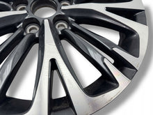 Laden Sie das Bild in den Galerie-Viewer, 1x Alufelge 18 Zoll 426110DK90 Toyota Yaris Cross Rim Wheel