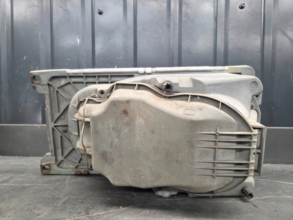 Frontscheinwerfer Mercedes-Benz W123 1305235051R Rechts Scheinwerfer Headlight SCH3438759379zj