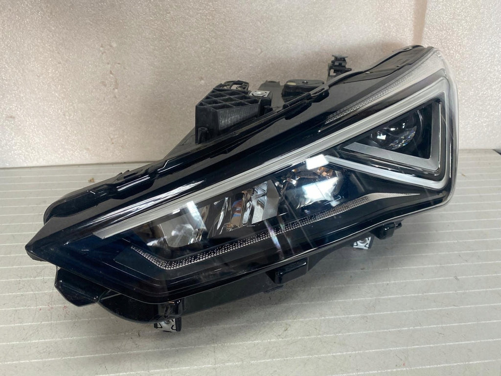 Frontscheinwerfer Cupra Formentor Leon 5FB941007 LED Links Headlight